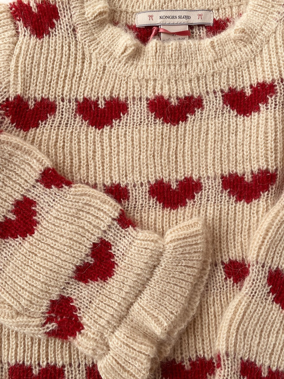 Laula Sweater - Heart