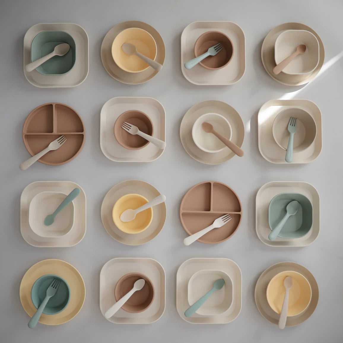 MUSHIE - Square Dinnerware Plates, Set of 2 - Ivory